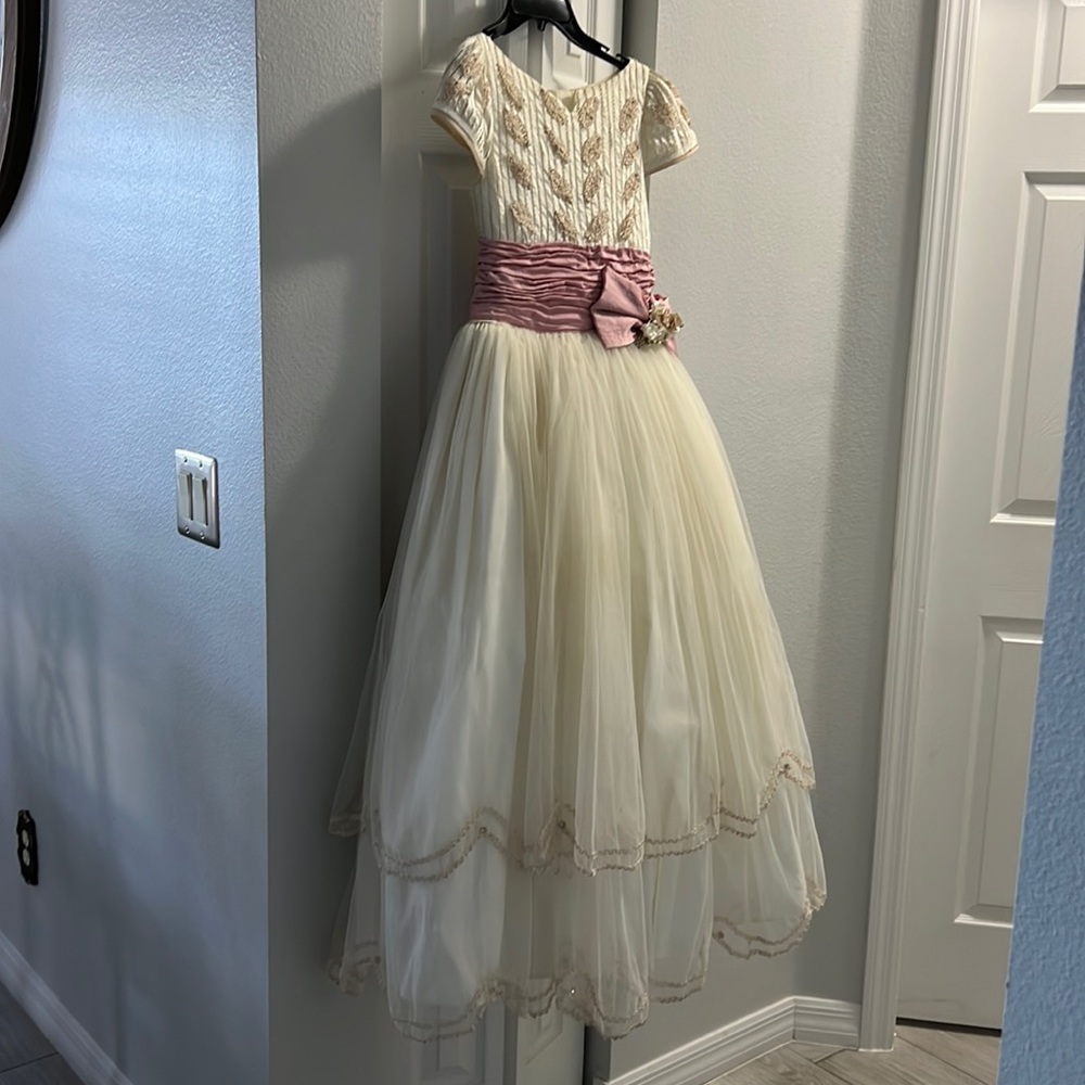 Very nice elegant Dress for girls